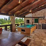 Holiday home Stara Hiza In Sveti Petar u Sumi