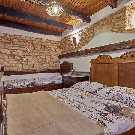 Stara Hiza In * Sveti Petar u Sumi